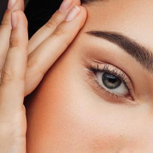بهترین روش درمان چروک دور چشم چیست؟