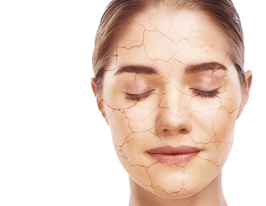 انواع روش‌ های آبرسانی به پوست صورت